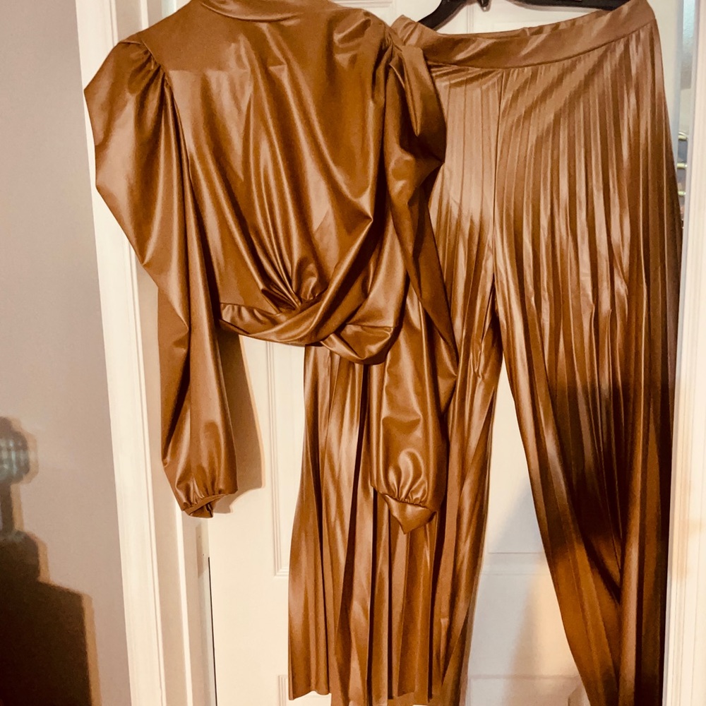 Super fly 2pc bronze shimmery pants set. Size XL to 1X